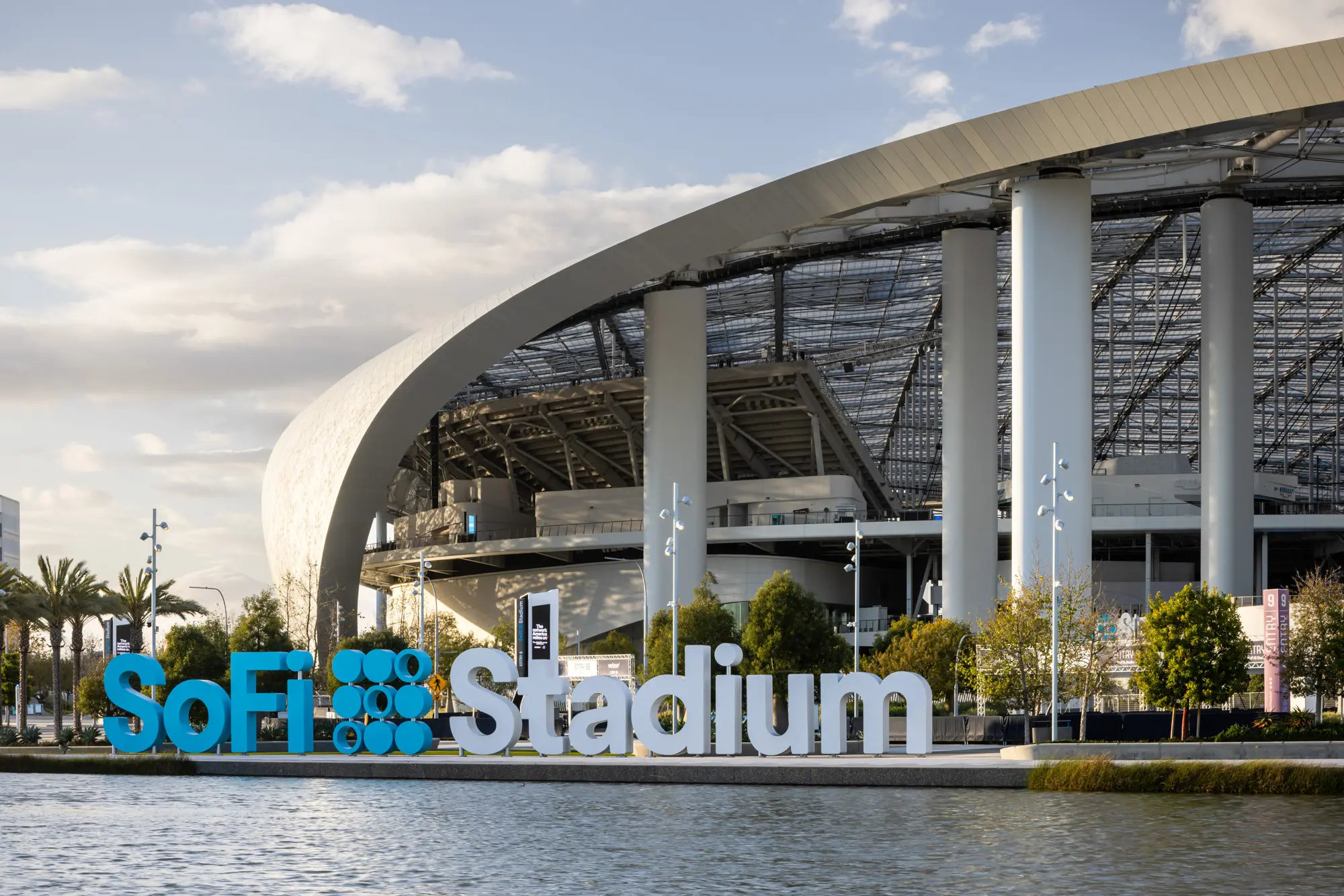 Exploring SoFi Stadium: A Modern Marvel in Los Angeles