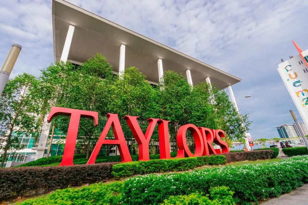 Discovering Taylor University: A Leader in Christian Education
