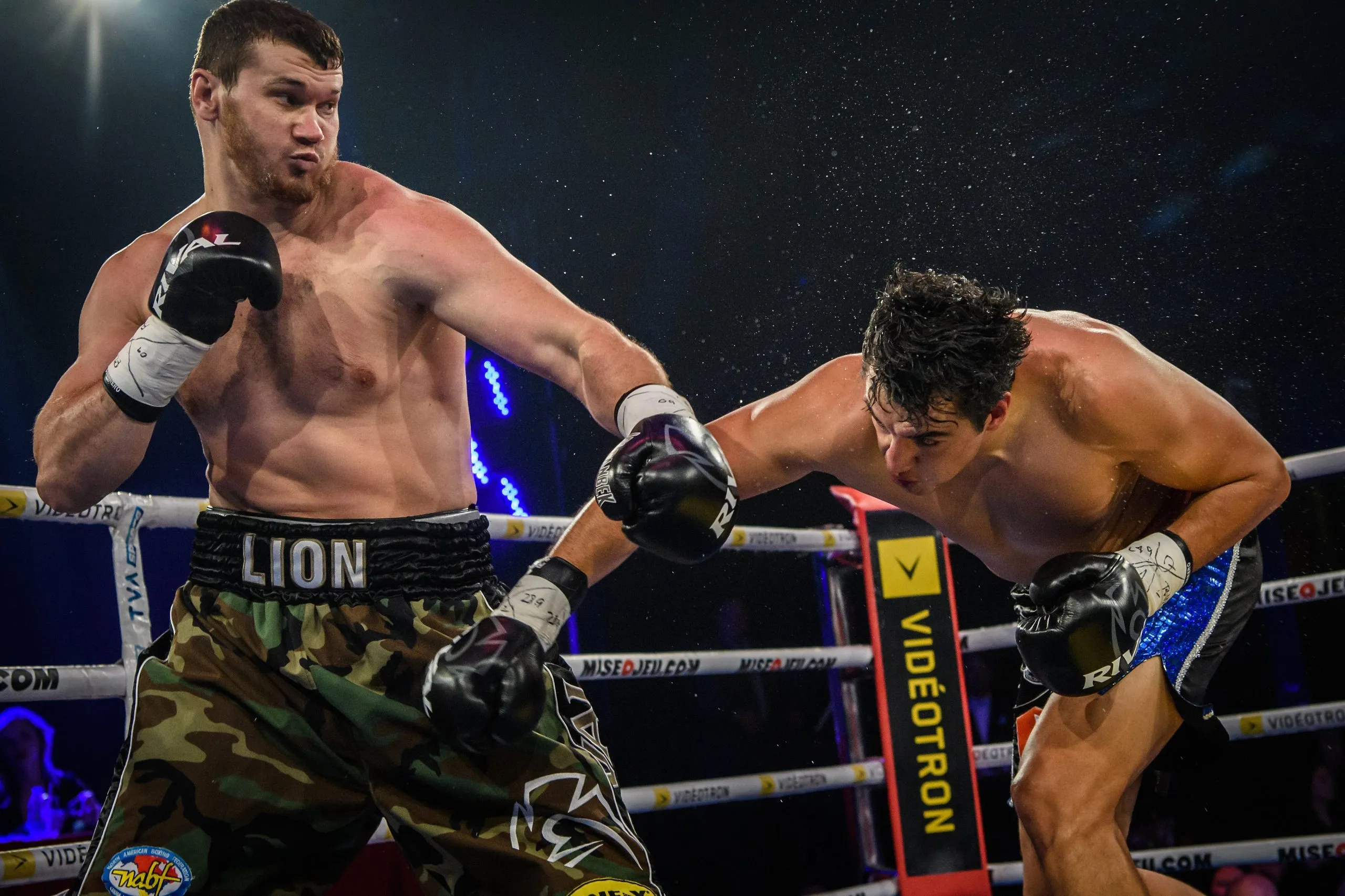 Arslanbek Makhmudov: The Heavyweight Sensation