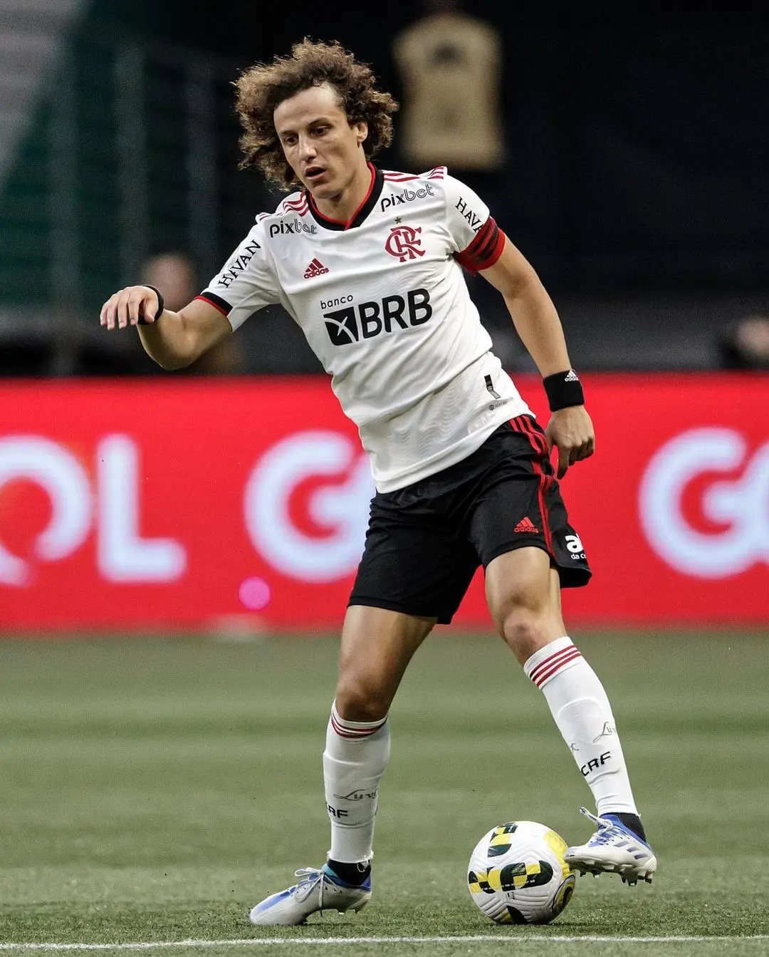 The Journey of David Luiz: A Football Icon