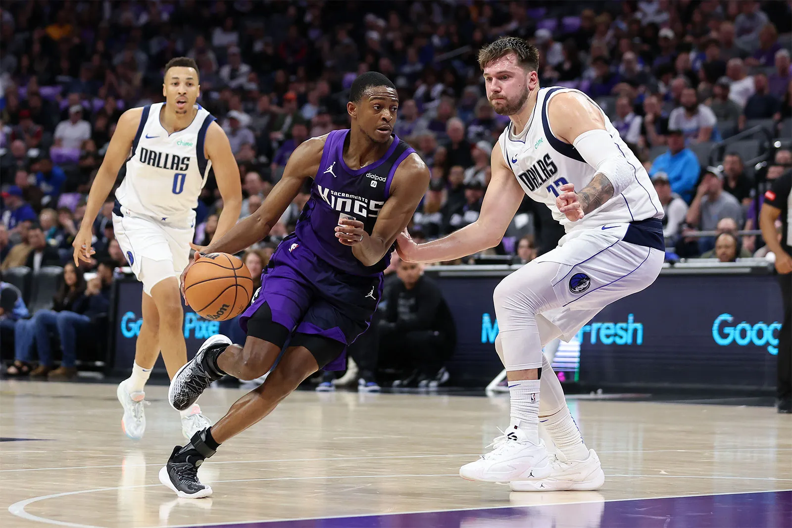 De’Aaron Fox: The Rising Star of the NBA