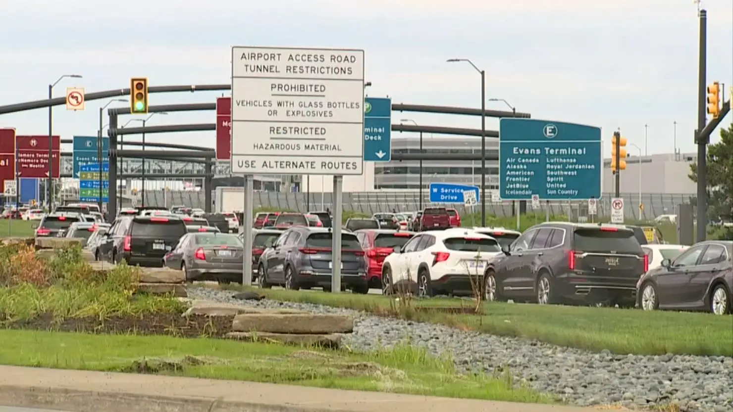 Latest Updates on the Detroit Airport Car Crash Incident