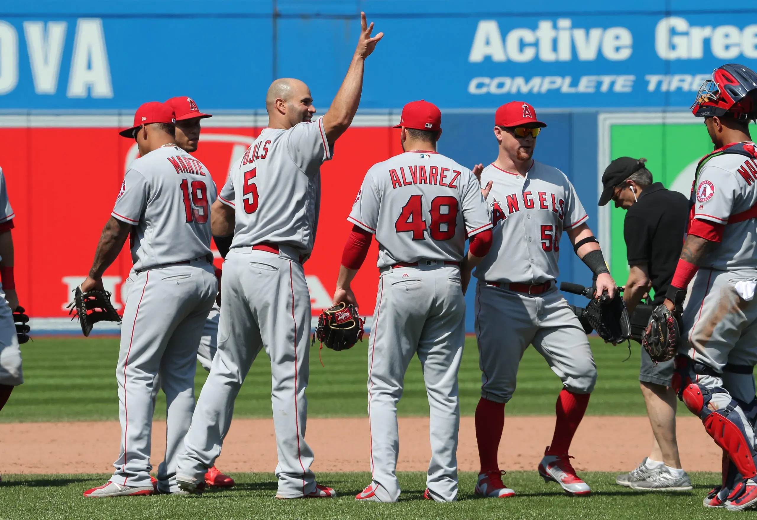 Kole Calhoun: A Closer Look at the Veteran Outfielder