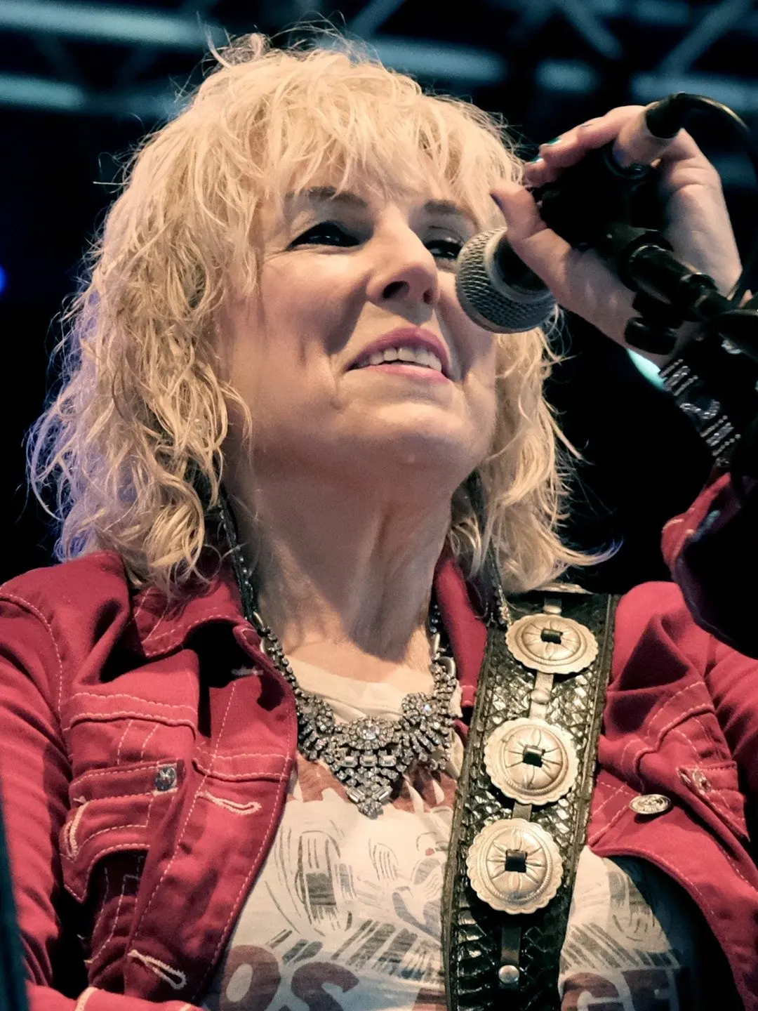 Exploring the Influence of Lucinda Williams in Music