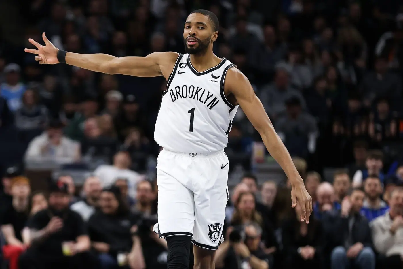 Mikal Bridges: The Ascent of a Basketball Prodigy