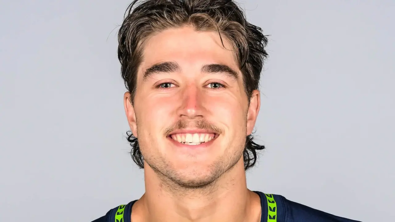 Bobo Seahawks: The Emerging Star of the NFL