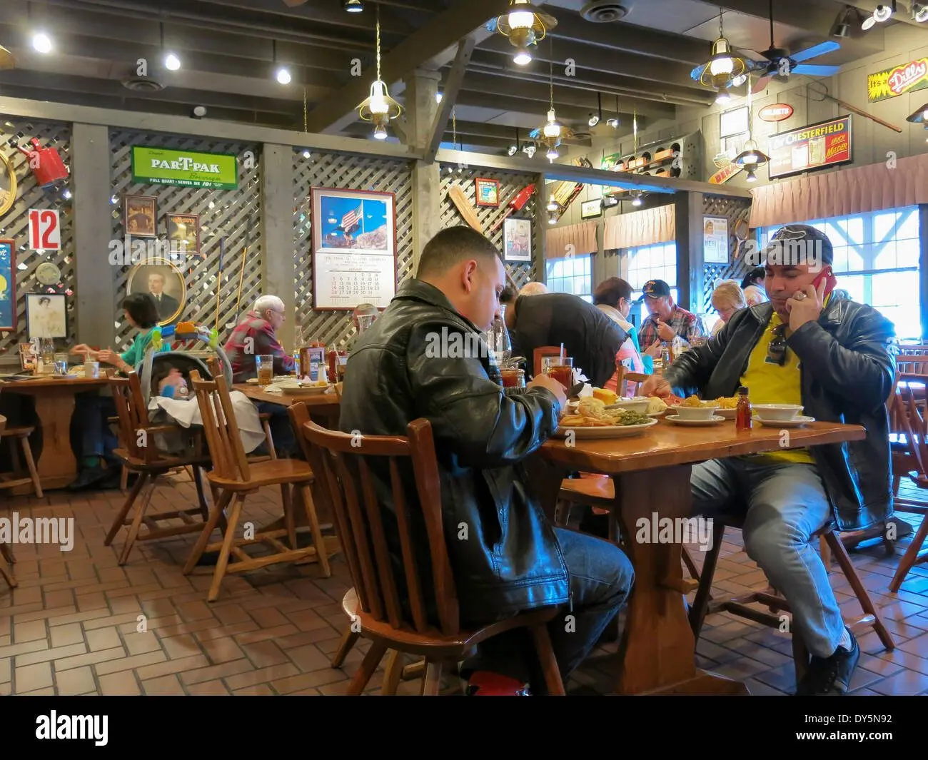 Cracker Barrel Implements New Dining Rule Changes