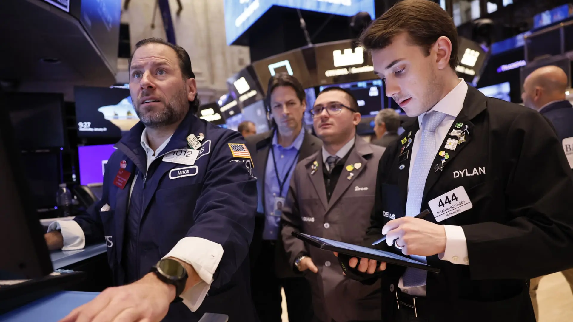 Understanding the Dow Jones: Recent Trends and Analysis