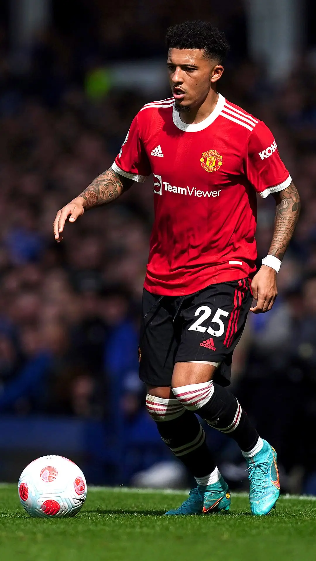 Jadon Sancho: A Promising Talent in International Soccer