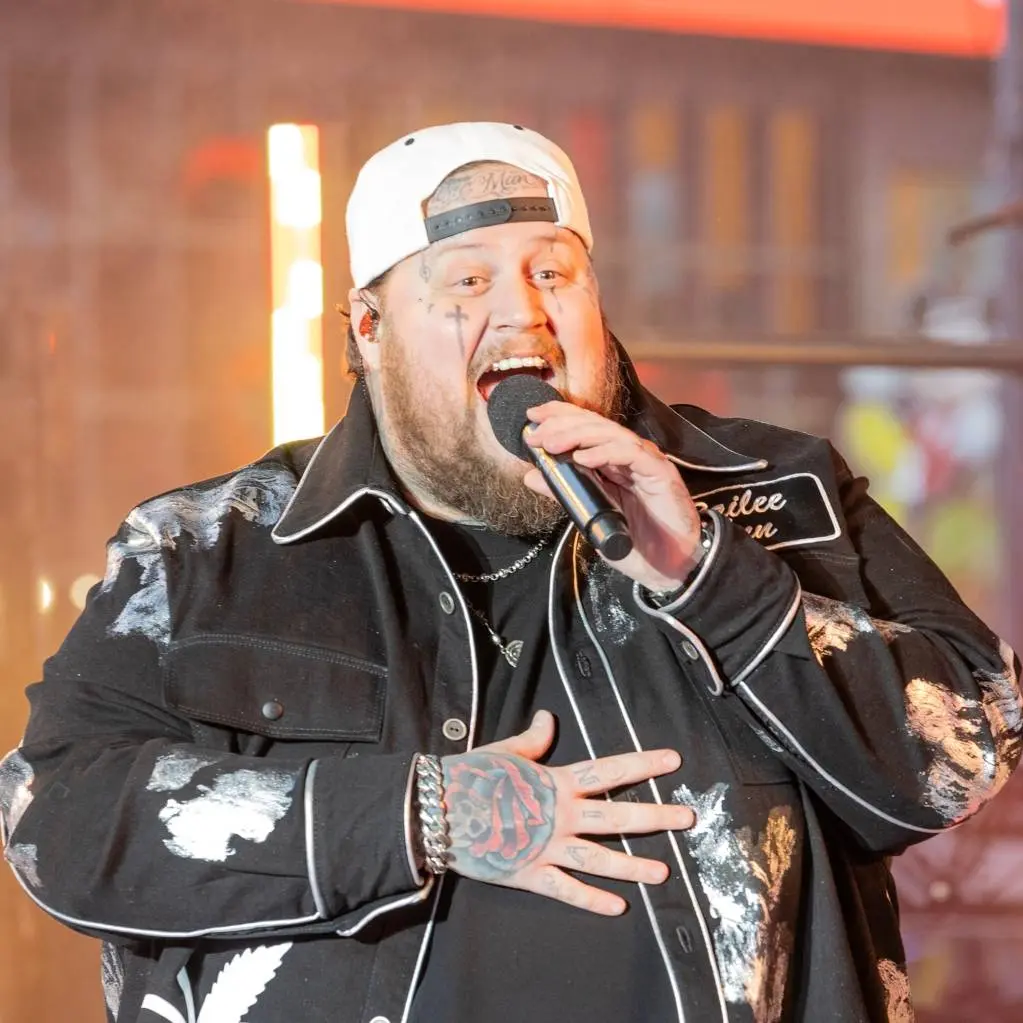 The Rise of Jelly Roll in Country Music