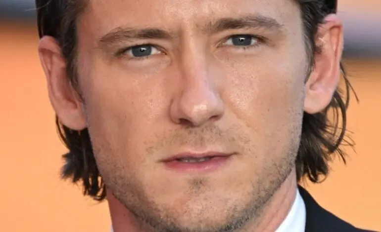 Lewis Pullman: The Rising Star of Hollywood
