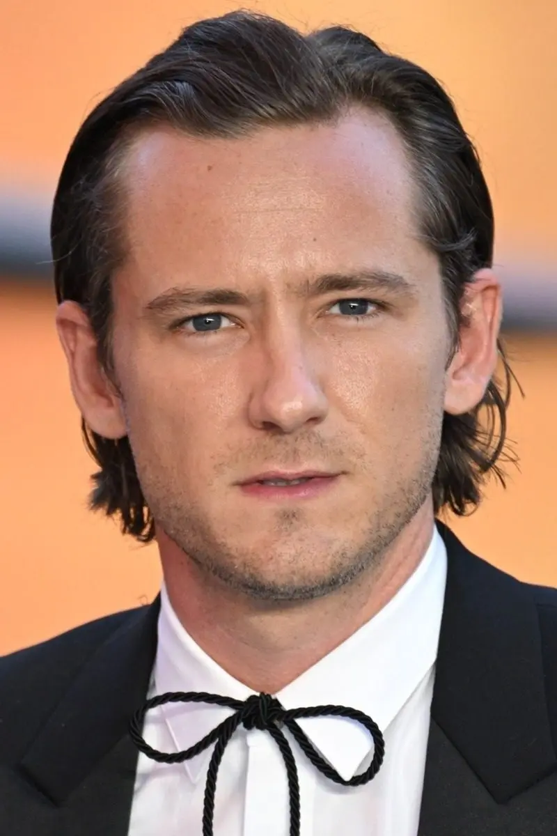 Lewis Pullman: The Rising Star of Hollywood