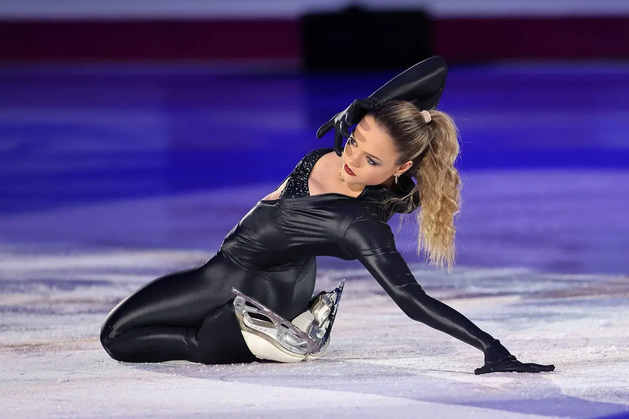 Loena Hendrickx: A Bright Future in Figure Skating