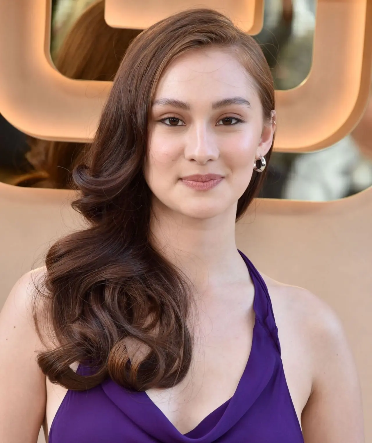 Lola Tung: The Bright Future of a Young Talent