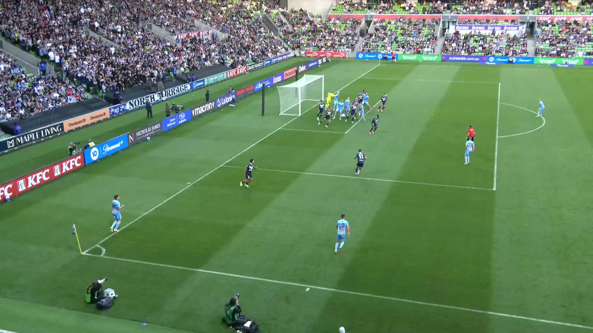 Exciting Clash: Melbourne Victory vs Sydney FC