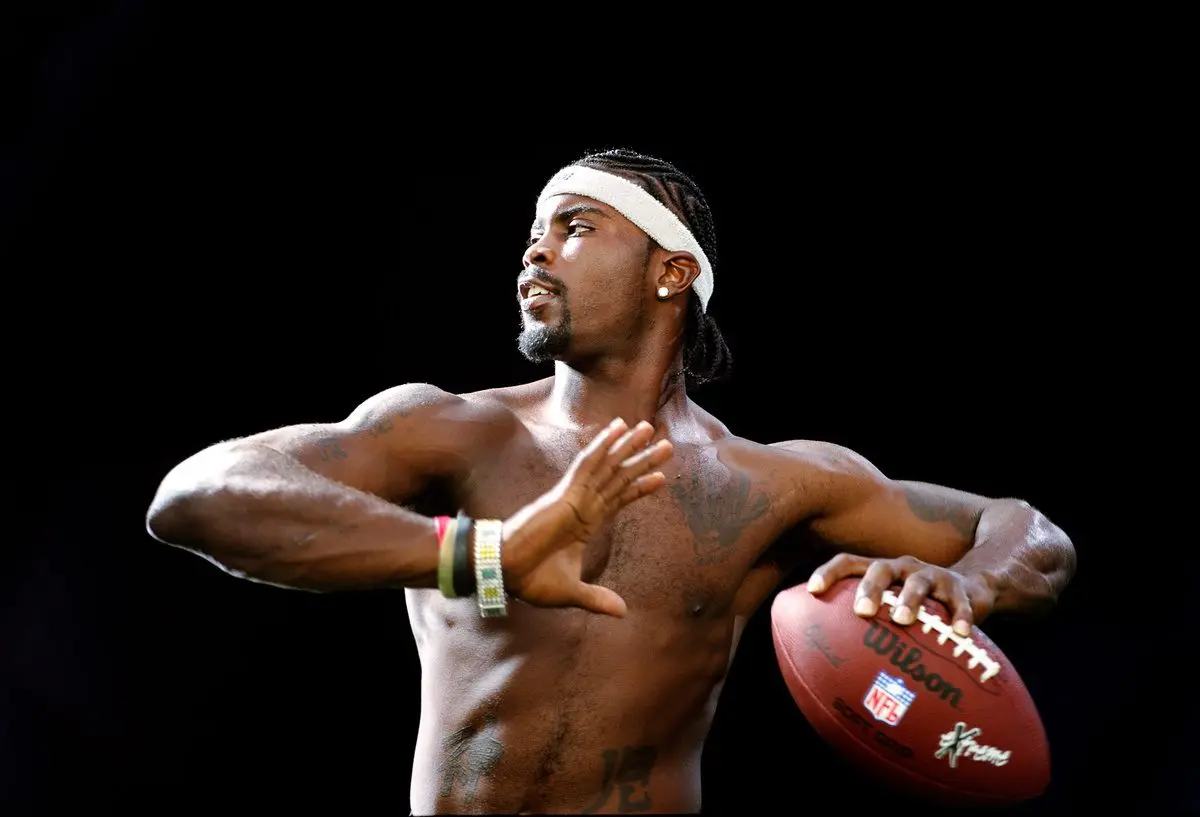 The Rise, Fall, and Redemption of Michael Vick