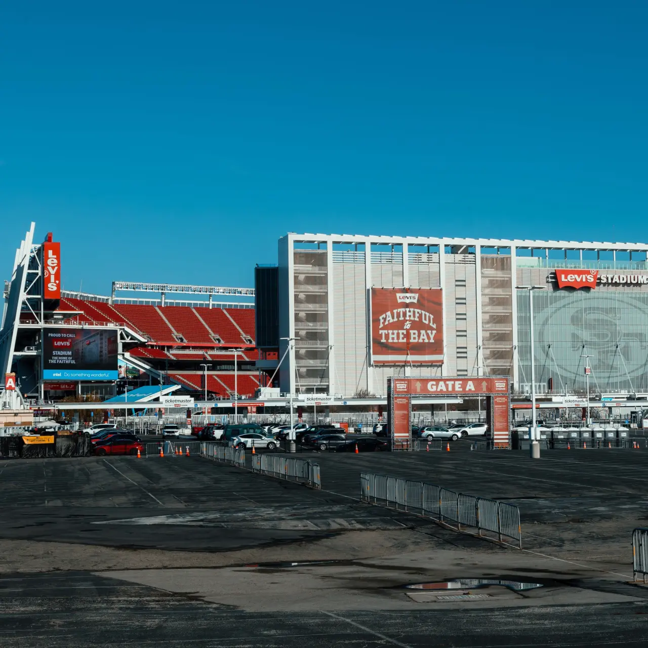 Santa Clara Stadium: A Key Entertainment Venue in California