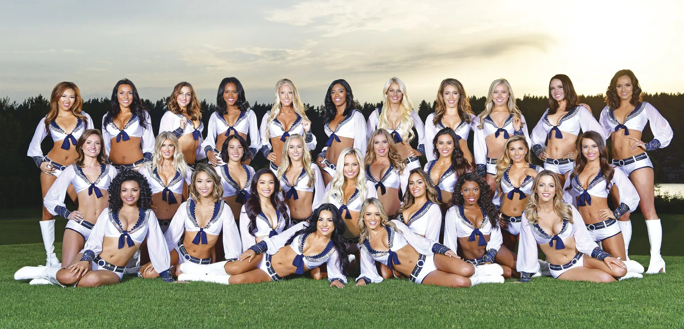 Seahawks Cheerleaders: Celebrating Team Spirit and Community
