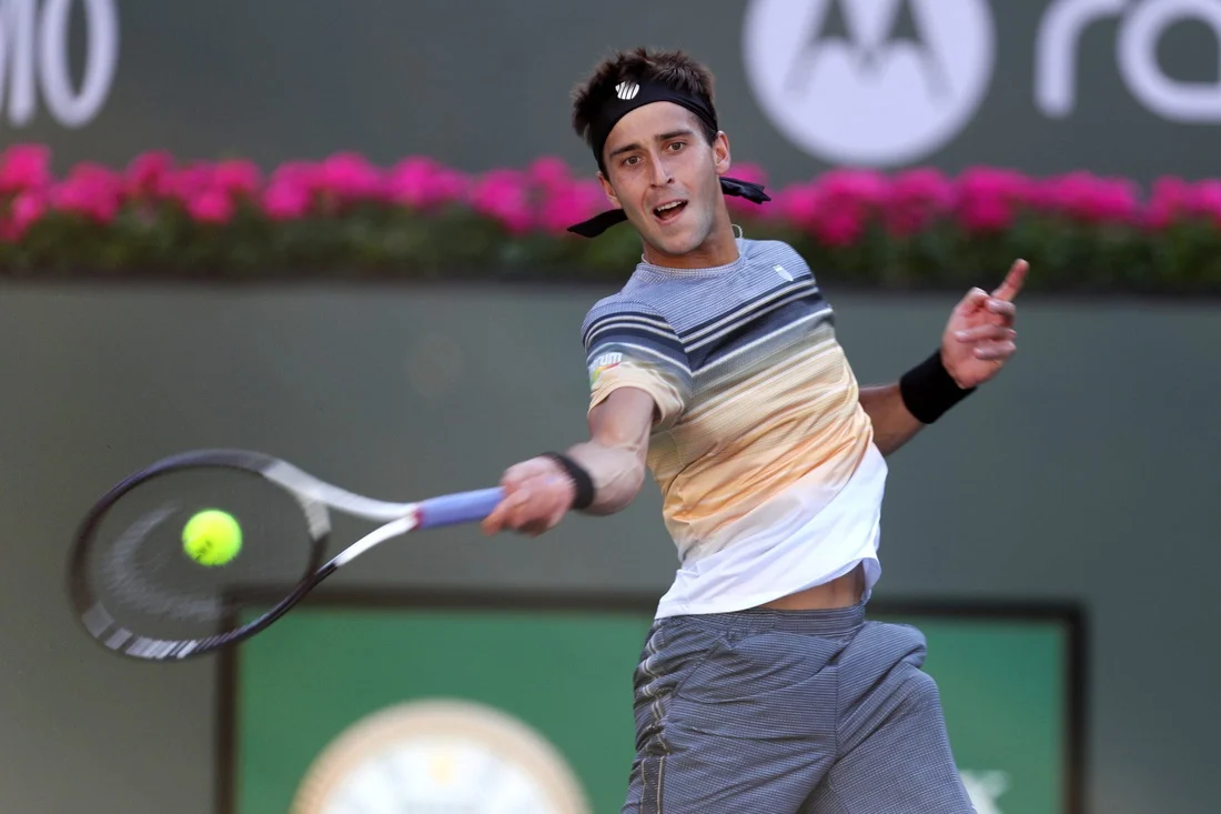 Tomas Etcheverry: The Rise of an Emerging Tennis Star