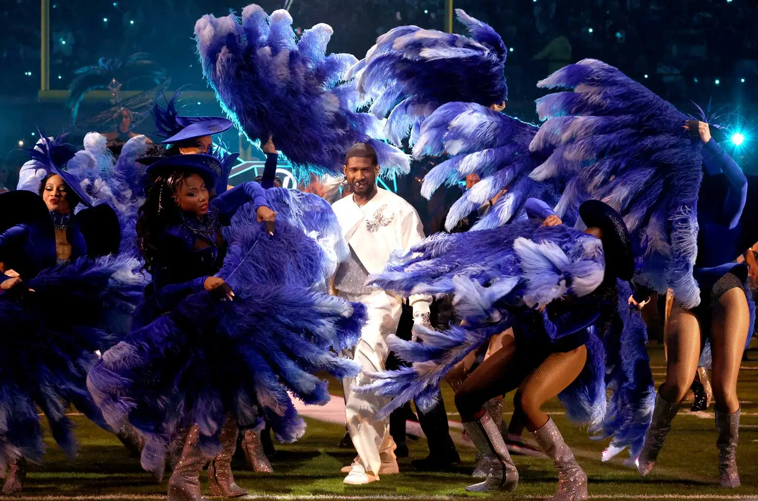 Usher to Headline Super Bowl 2024 Halftime Show