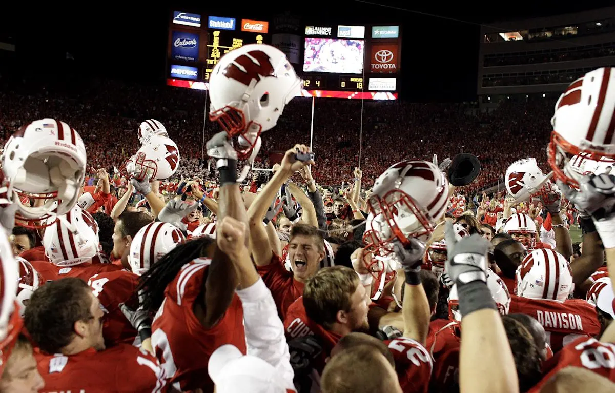 Wisconsin vs Ohio State: A Thrilling College Football Rivalry