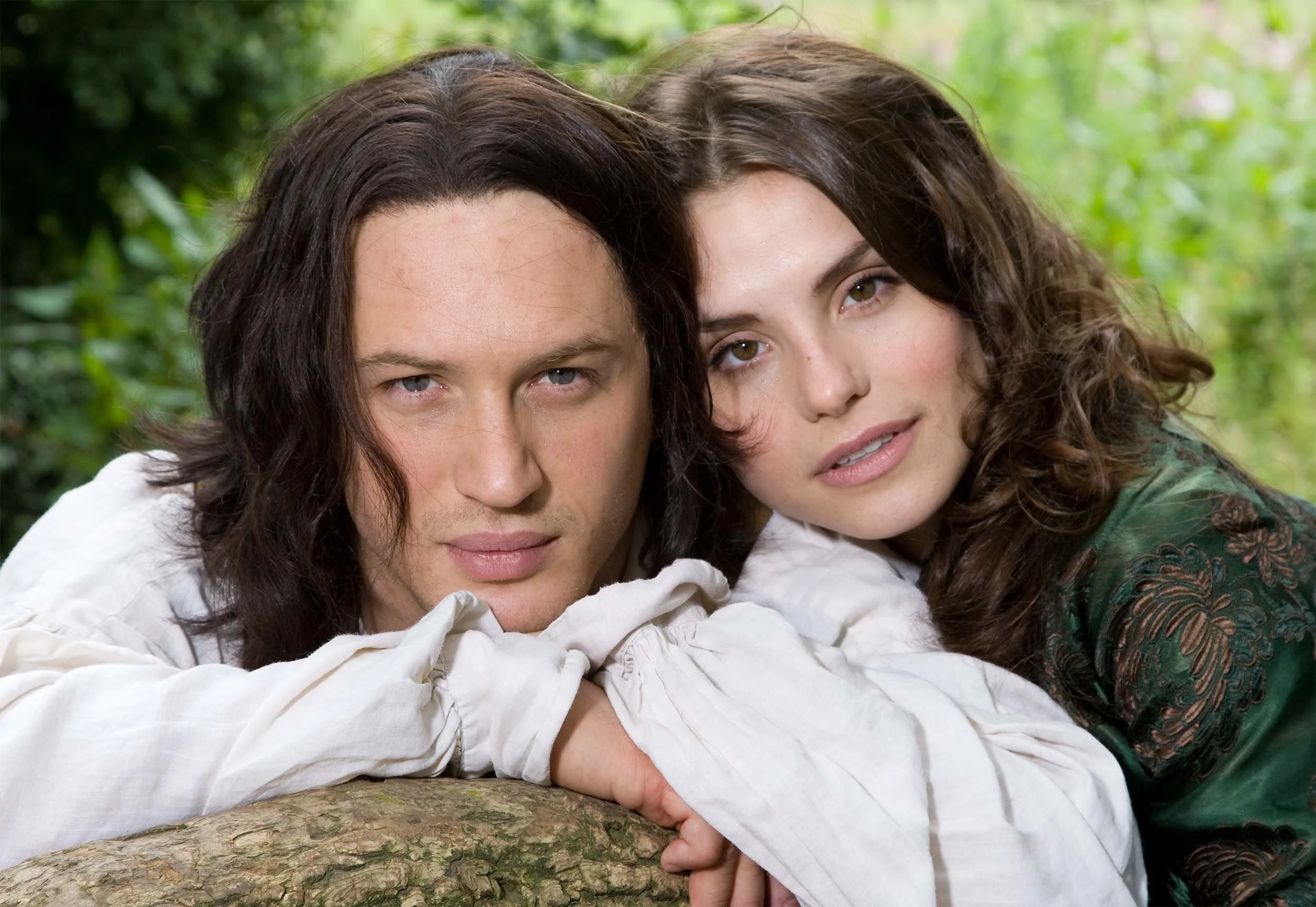 Exploring Wuthering Heights: Themes and Impact