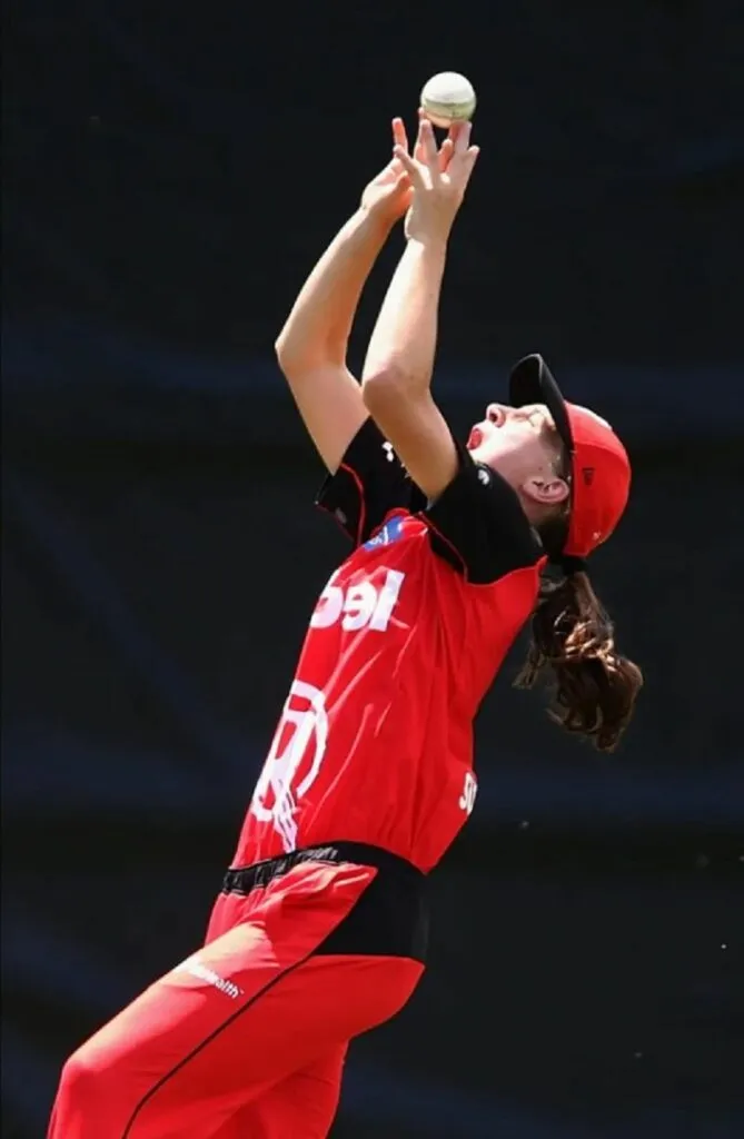Annabel Sutherland Sets New Test Cricket Record