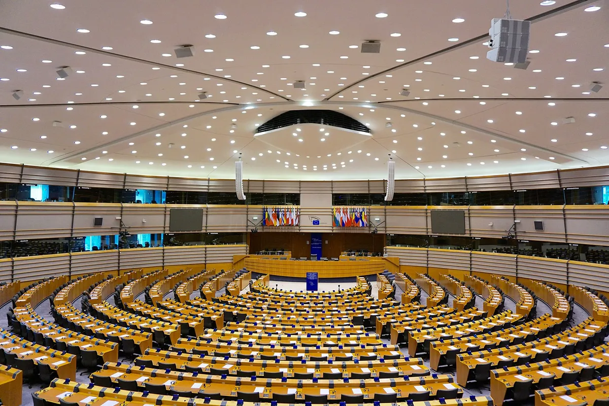 Eu-parlament: European Parliament’s Controversial Vote on Migration Policies