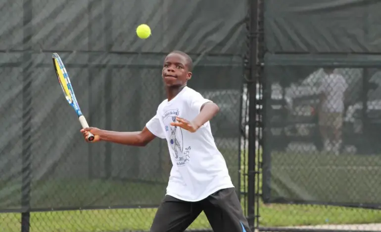 Frances Tiafoe Triumphs Amidst Crowd Controversy at Miami Open