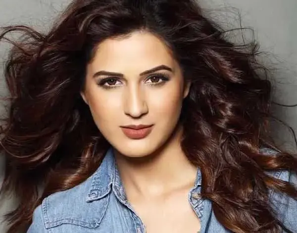 isha rikhi age — IN news