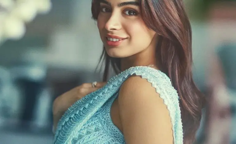 Khushi Kapoor: Rising Star Captivating the Spotlight