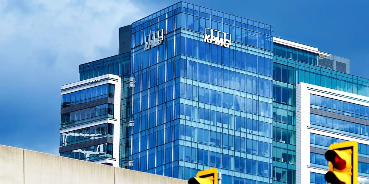 KPMG UK Layoffs: Nearly 600 Audit Staff at Risk as Firm Right-sizes Workforce