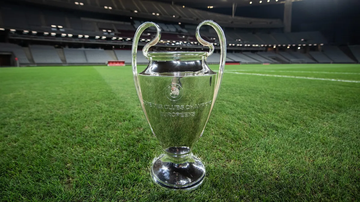 UEFA Champions League: Paris Saint-Germain and Real Madrid Shine in Knockout Stage