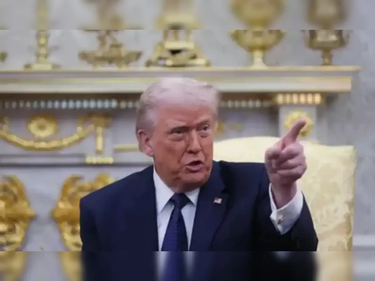 War Update: Trump Pauses Military Strikes Amid Ongoing Iran Conflict