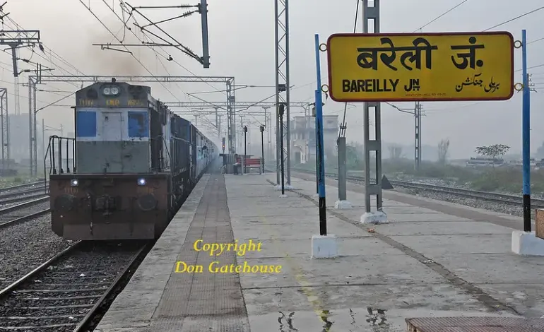 Weather Bareilly: Unseasonal Rain Impacts Crops