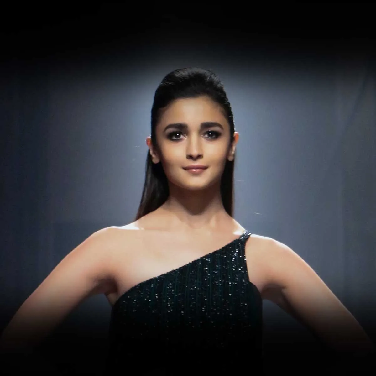 Alia Bhatt Engages in Insightful Parenting Dialogue with Sadhguru