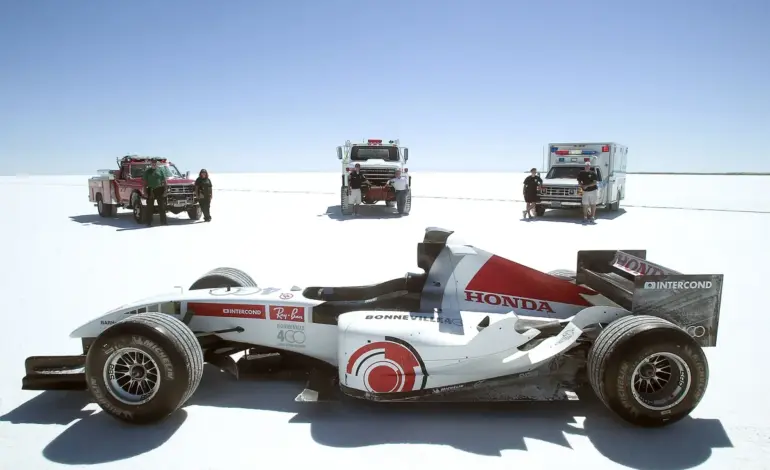 bonneville 400 spy photos — IN news