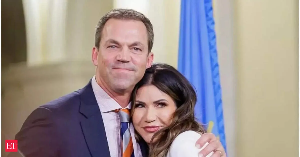 Bryon noem: Scandal Surrounding : Allegations of Infidelity and Fetishism