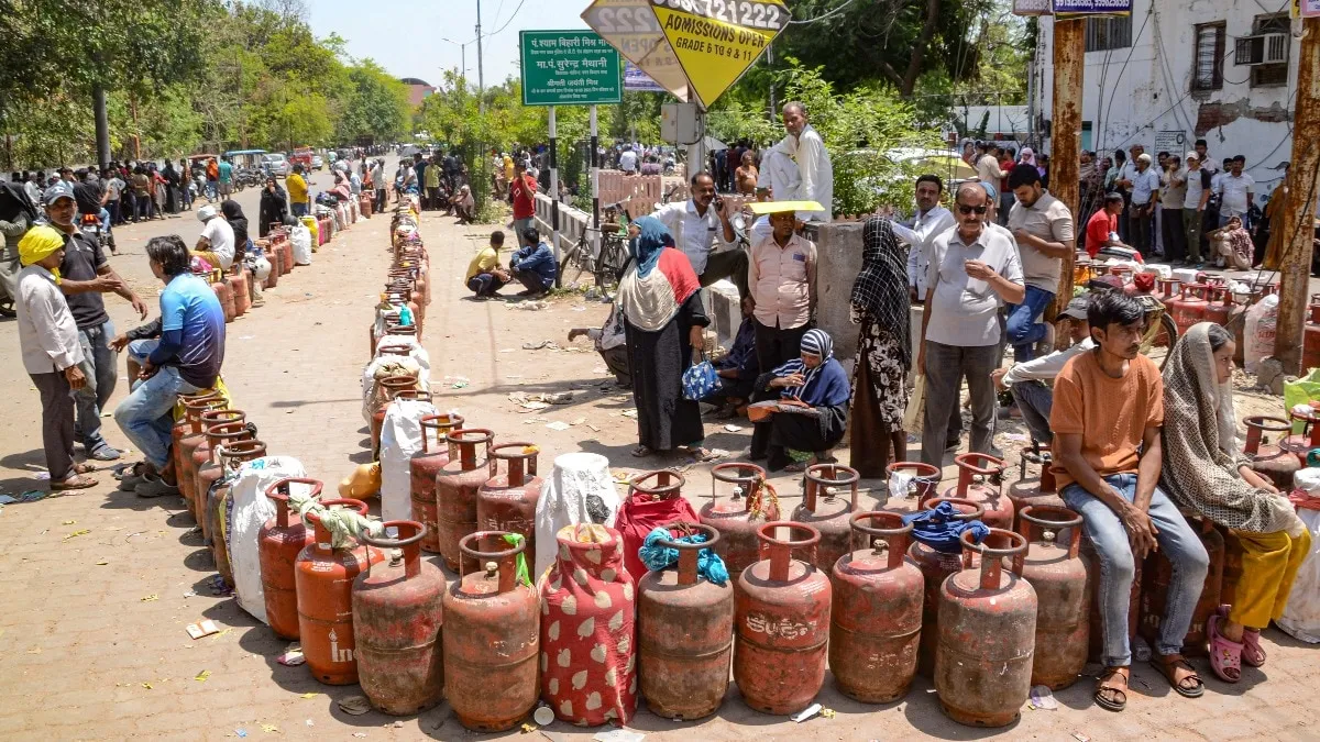 Gas cylinder: India’s Crisis: Stricter Rules Amid Rising Prices