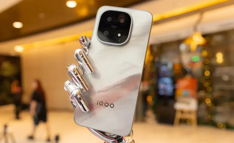 IQOO 15 Apex Edition Launches with Impressive Features