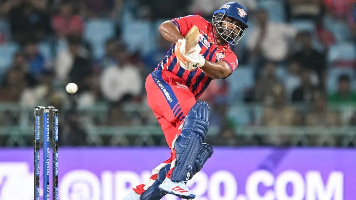 मिशेल मार्श: Mitchell Marsh’s Impact as Rishabh Pant Faces Another Dismissal