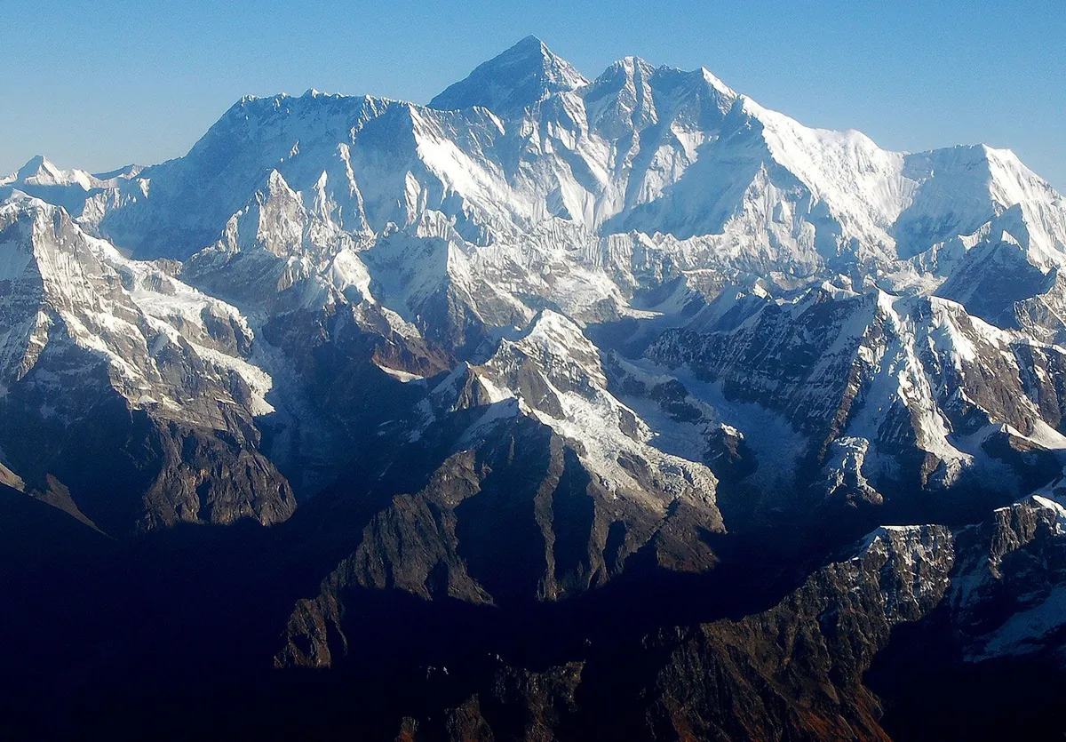 Mount Everest’s $20 Million Insurance Scam: A Shocking Betrayal
