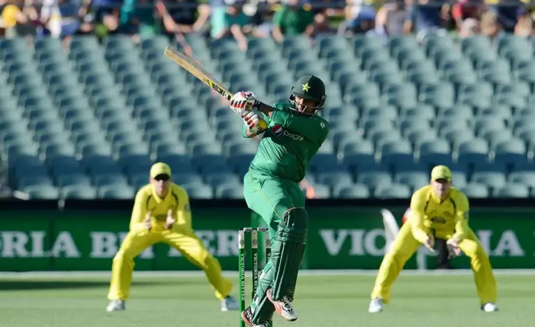 Sharjeel Khan Shines as Hyderabad Kingsmen Dominate Multan Sultans