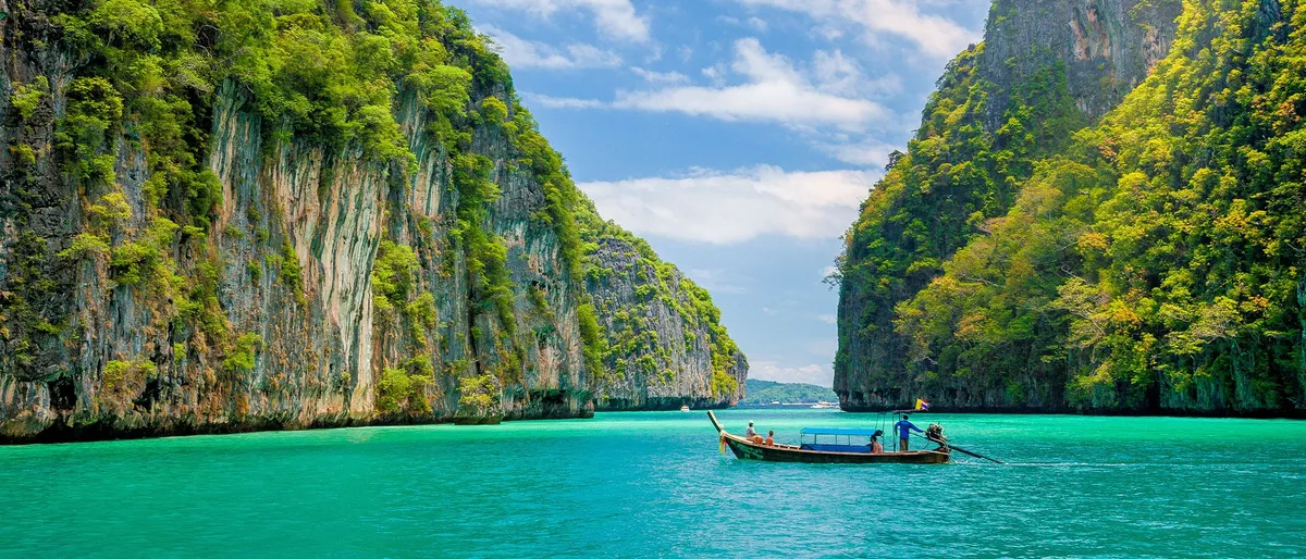 Thailand’s Tragic Loss in the Strait of Hormuz: What Does It Mean for Regional Stability?