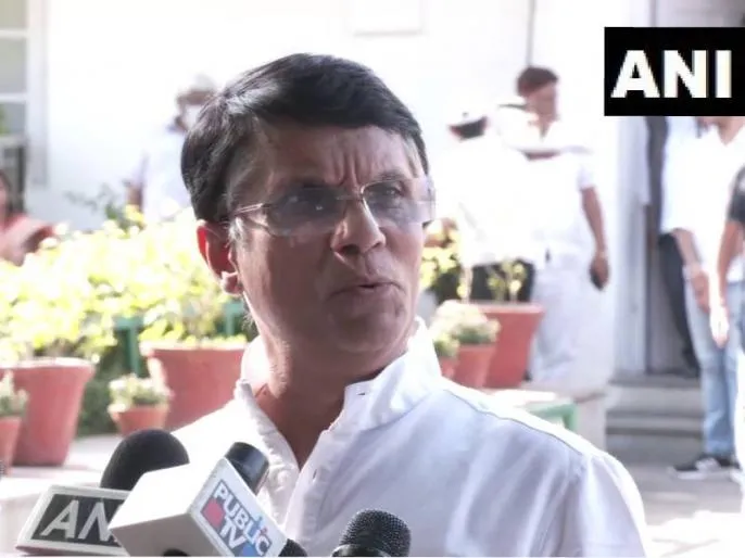 उद्धव ठाकरे: Uddhav Thackeray’s Critique of Pawan Khera Ahead of Assam Elections