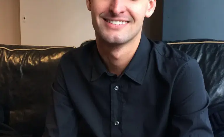 Evan Spiegel: The Wikipedia Photo Mix-Up Involving Maxwell Zeff