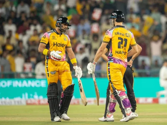 Kusal Mendis Falls Early in PSL Final, Impacting Peshawar Zalmi’s Start
