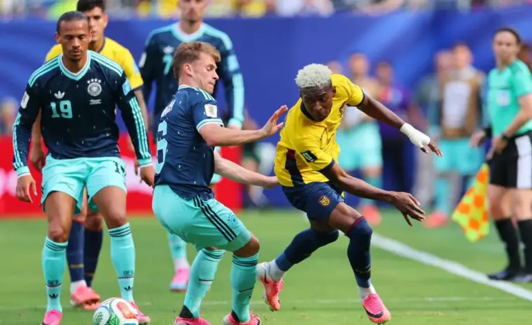 Ecuador shock Germany, seal spot in World Cup knockout stage - ESPN India