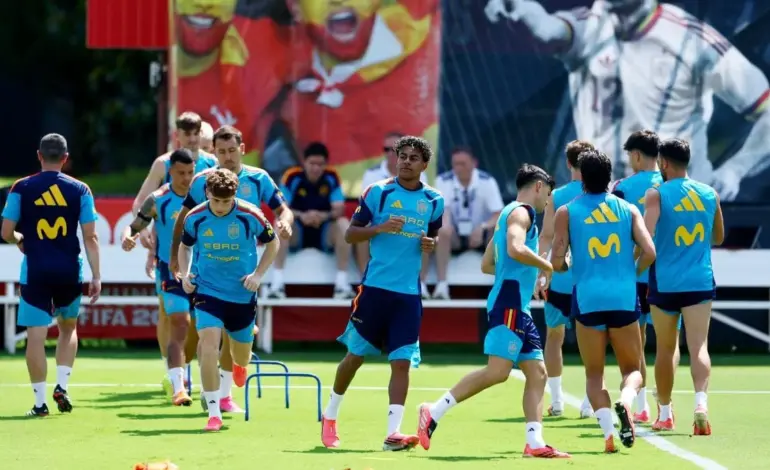 Spain to face Austria in World Cup Round of 32