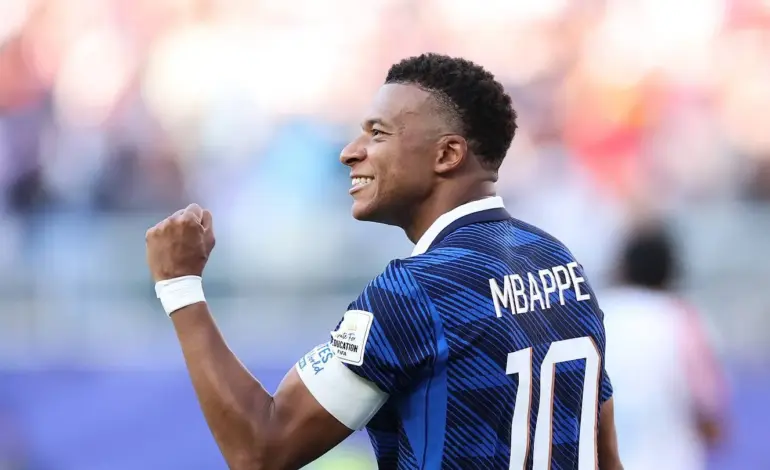 France brush Morocco aside at World Cup — but Mbappe injury scare raises concern: Live updates - The Athletic - The New York Times